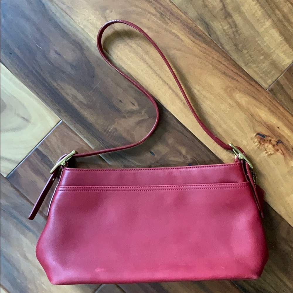Red Coach Shoulderbag